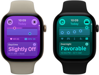 Два часовника Apple Watch Series 12: алуминиев корпус, светлозлатист цвят, жизнени показатели през деня – леки отклонения, Digital Crown, пясъчна спортна каишка; алуминиев корпус, черен цвят, жизнени показатели през нощта – добри, Digital Crown, черна спортна каишка