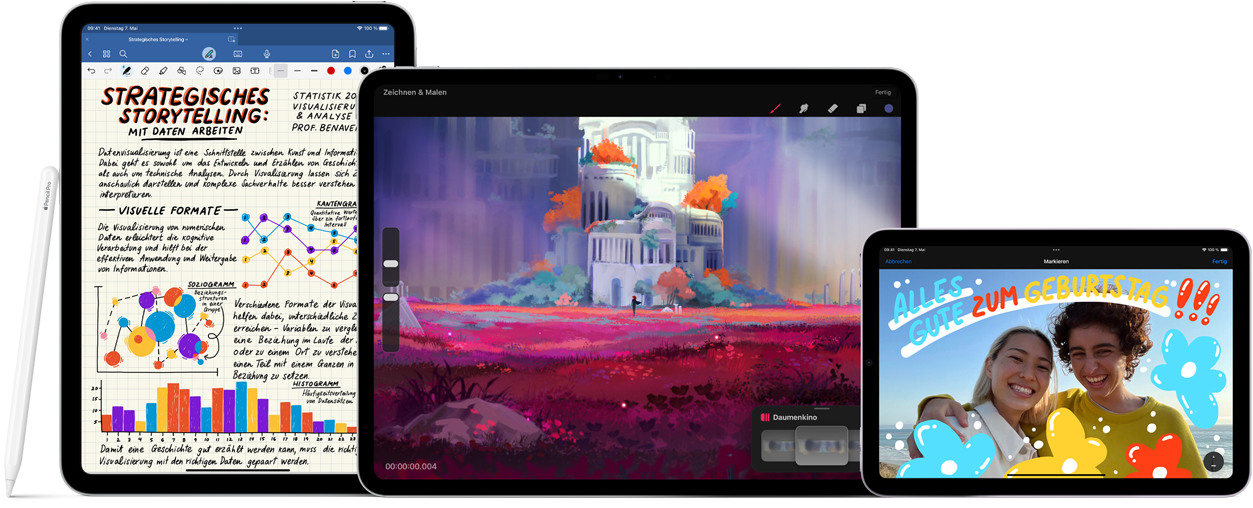 Bild des Apple Pencil Pro und des Apple Pencil USB-C neben mehreren iPad Geräten, die Beispiele handschriftlicher Notizen und farbiger Illustrationen zeigen, die mit dem Apple Pencil erstellt wurden