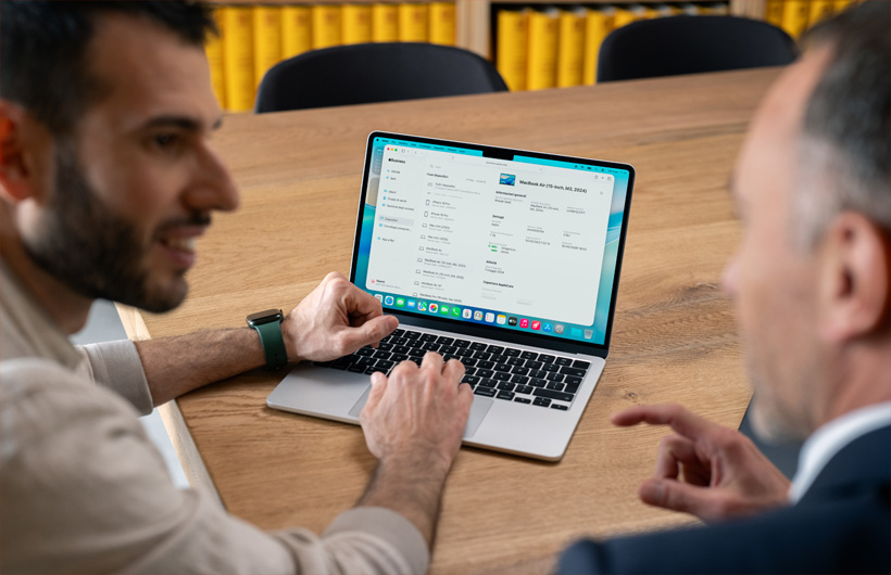 Apple Business allows Eugenio to manage all devices remotely.