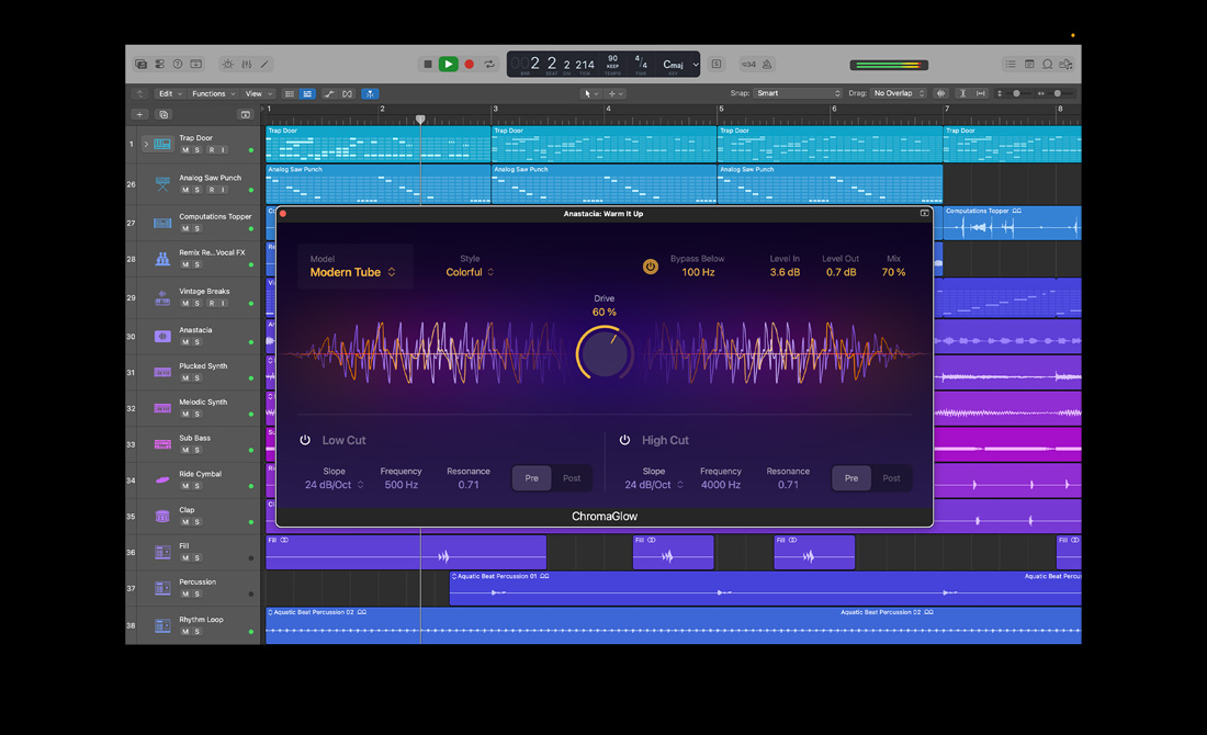 MacBook Pro, Logic Pro, lydspor i flere farver, vinduet med ChromaGlow-plug-in åbent, model: Modern Tube, stil: Colorful, drejeknappen Drive indstillet til 60 procent